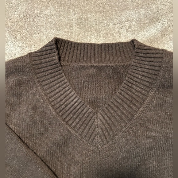 Daily Drills Oversized V-Neck Sweater - Coco Brown Size M/L - Picture 5 of 8